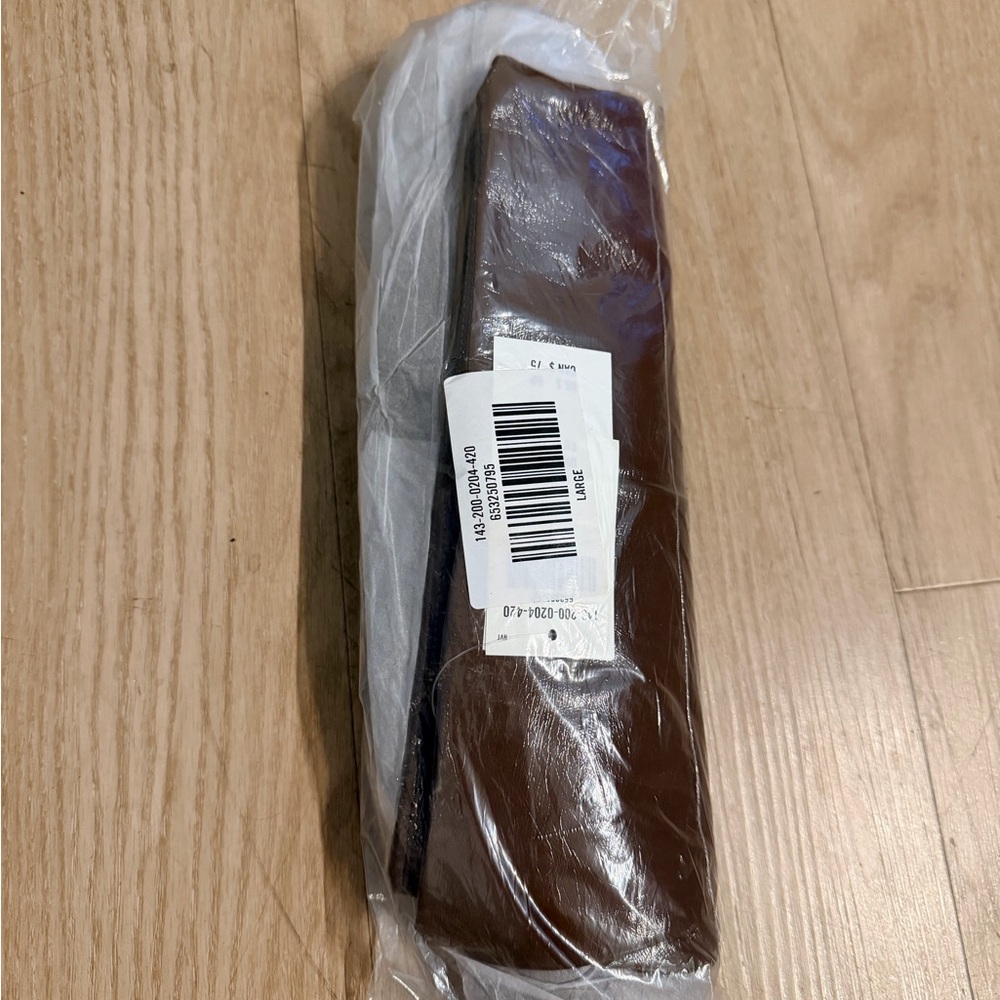 Abercrombie & Fitch Patent Vegan Leather Mini Skort NWT - Picture 2 of 2